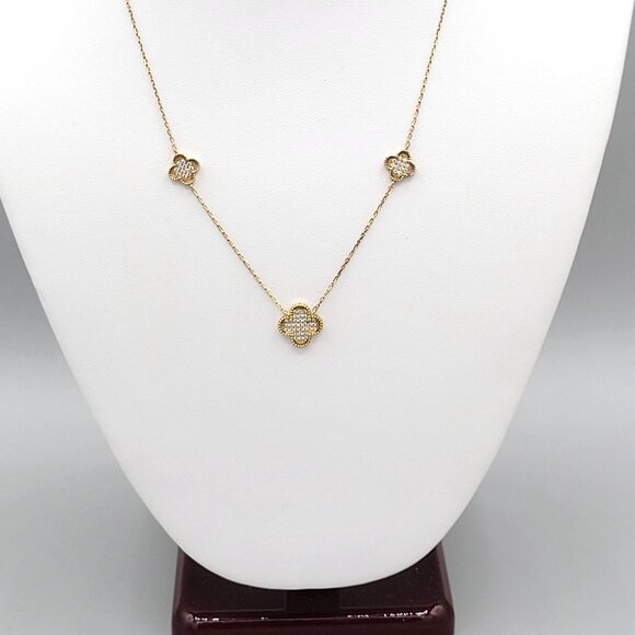 Alexa Tori Delicate Gold Over Sterling Silver Necklace Stationary Clover 18 inch - Picture 2 of 7
